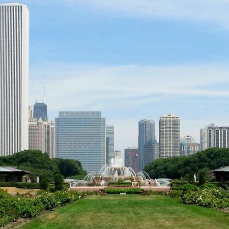 2Br Airy & Tidy Apt With Free Covered Parking - Central Modern Chicago Dış mekan fotoğraf