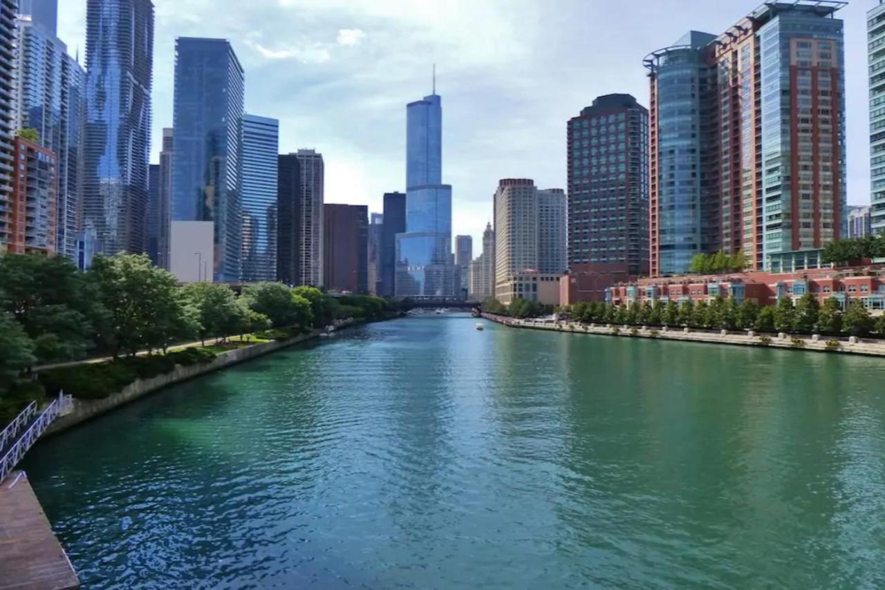 2Br Airy & Tidy Apt With Free Covered Parking - Central Modern Chicago Dış mekan fotoğraf