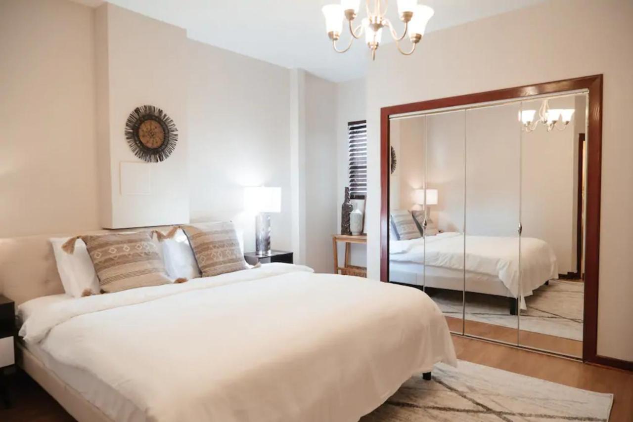 2Br Airy & Tidy Apt With Free Covered Parking - Central Modern Chicago Dış mekan fotoğraf