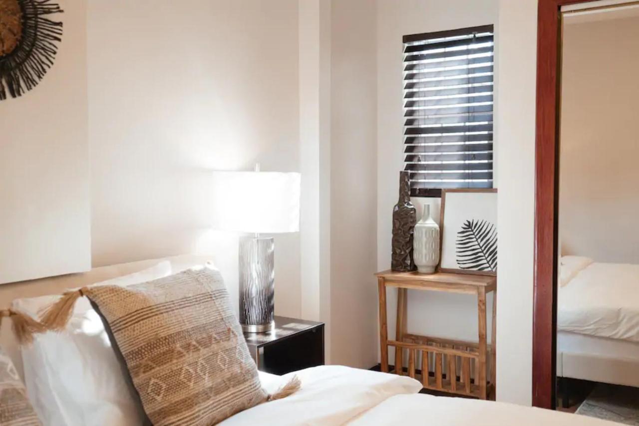 2Br Airy & Tidy Apt With Free Covered Parking - Central Modern Chicago Dış mekan fotoğraf